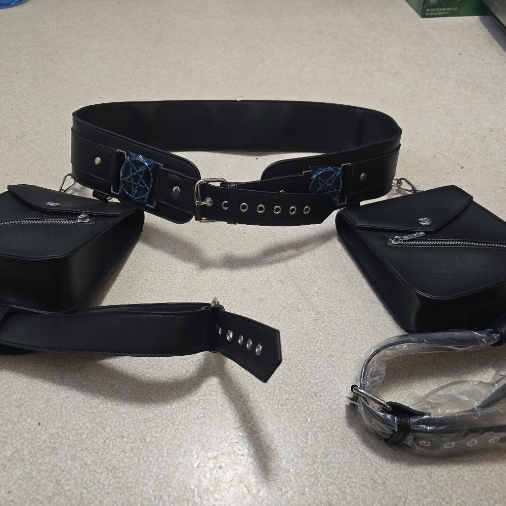 Killstar- Black Vegan Leather- Saddle Bag Belt- Thigh Straps- Adjustable- Sz XL